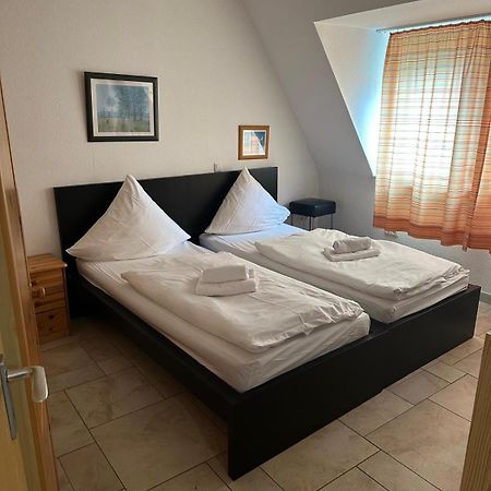 City Center - 4 Room Apartment With Kitchen And 2 Bathrooms Nürnberg Eksteriør billede