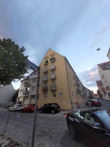 City Center - 4 Room Apartment With Kitchen And 2 Bathrooms Nürnberg Eksteriør billede