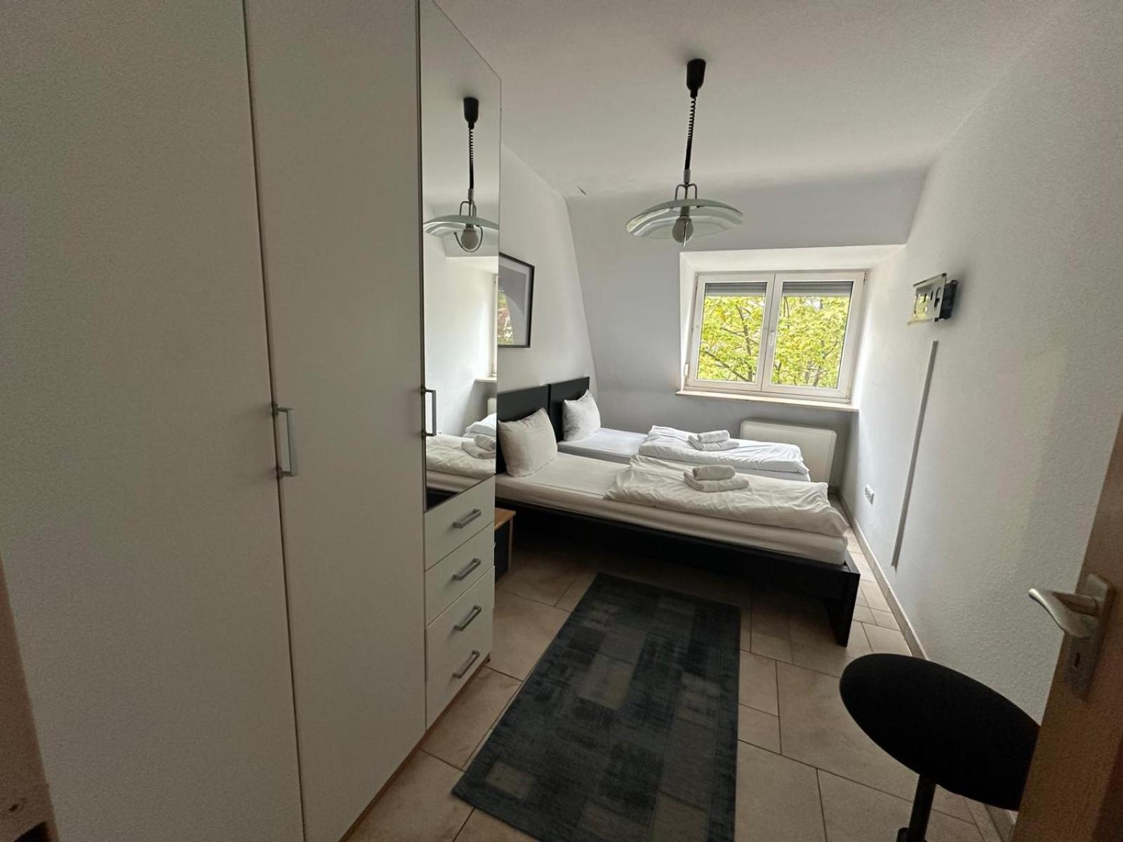 City Center - 4 Room Apartment With Kitchen And 2 Bathrooms Nürnberg Eksteriør billede